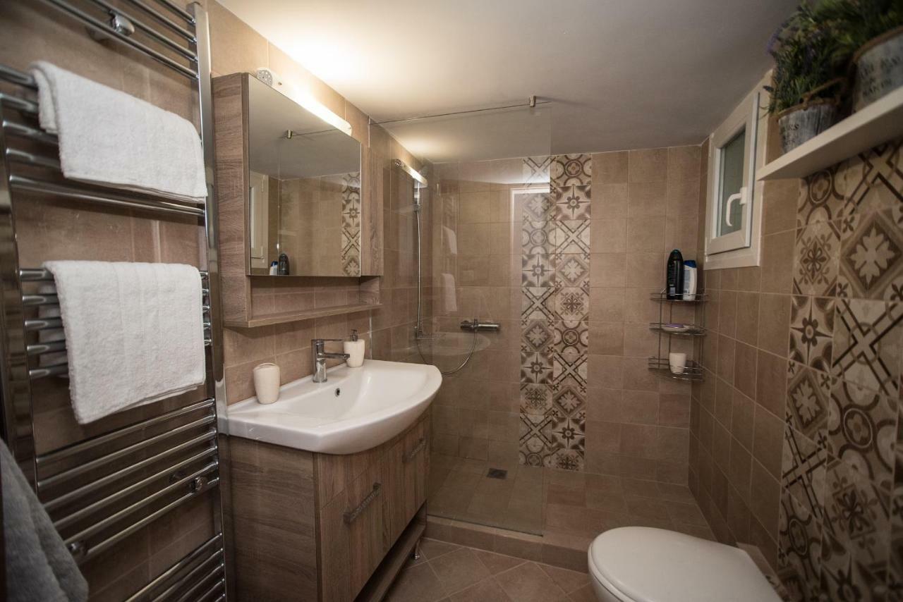 Real Central New Flat - 1' To Metro - Direct Acropolis,Pireus - Best Heating And Cooling System Athènes Extérieur photo