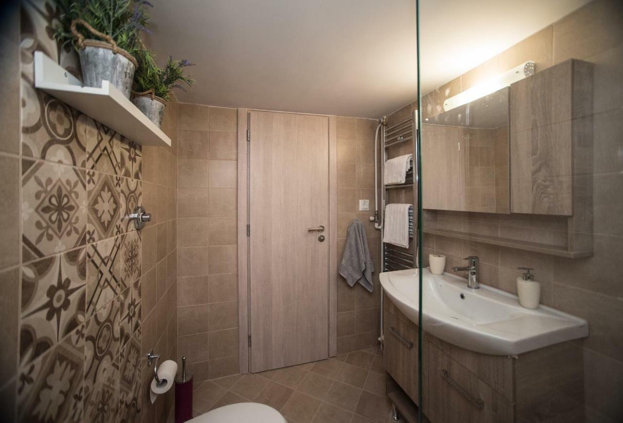 Real Central New Flat - 1' To Metro - Direct Acropolis,Pireus - Best Heating And Cooling System Athènes Extérieur photo